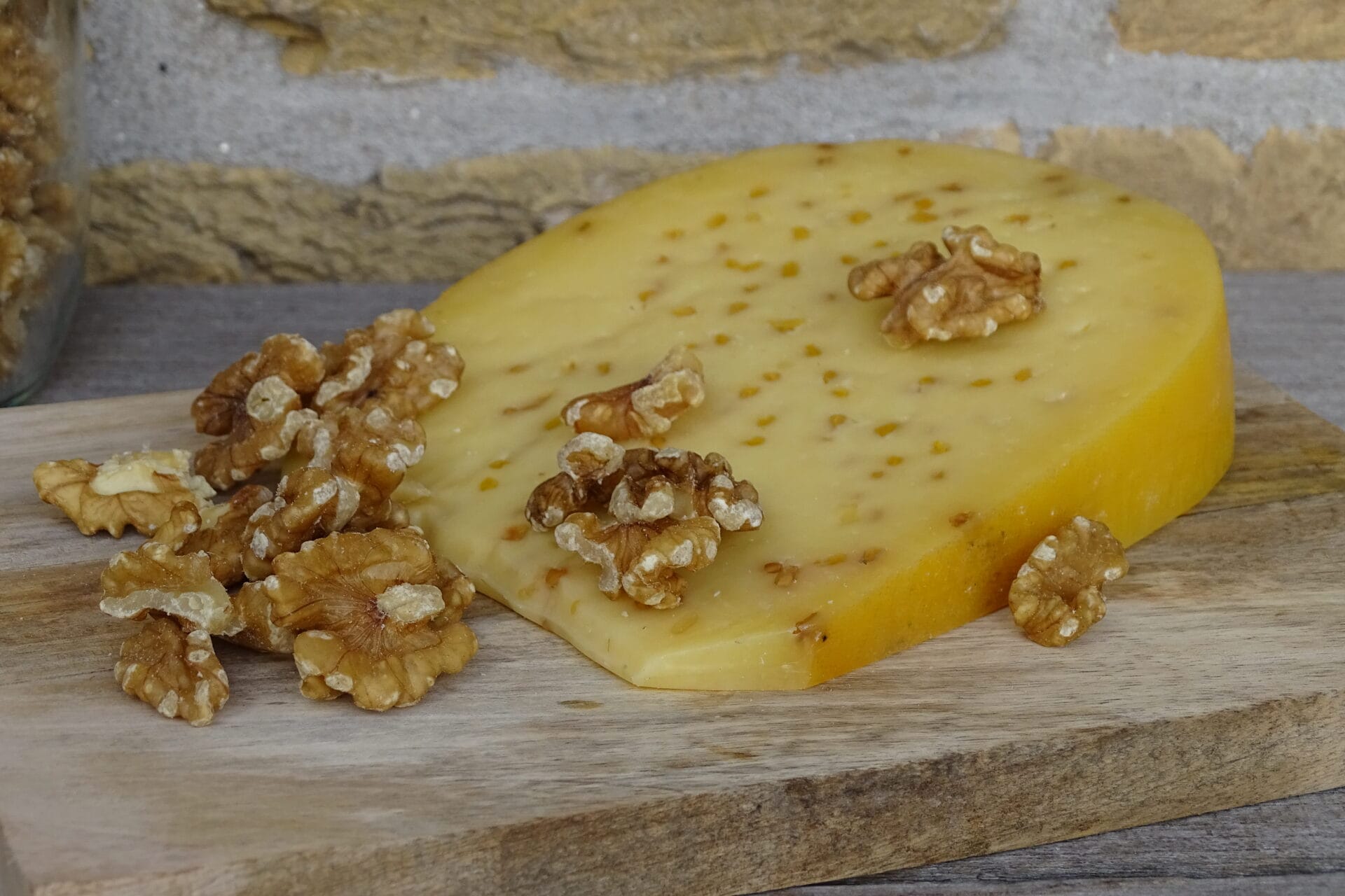 Boerenkaas met walnoot